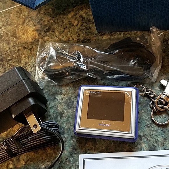 Digital Key Chain in Box - Picture 2 of 4